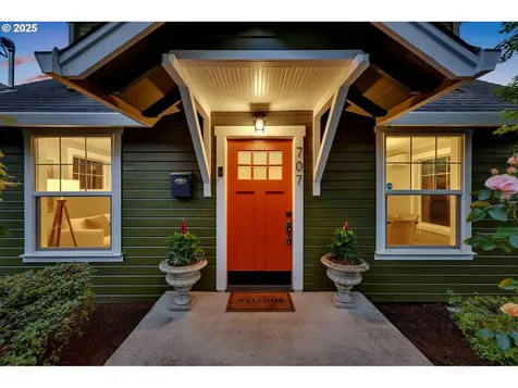 707 E 28th Street Vancouver WA 98663
