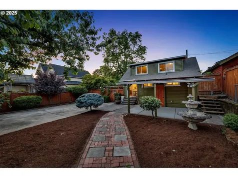 707 E 28th Street Vancouver WA 98663