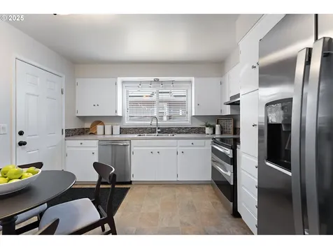 6405 SE Knight Street Portland OR 97206