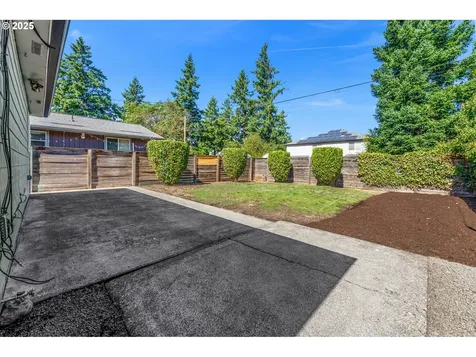 6405 SE Knight Street Portland OR 97206