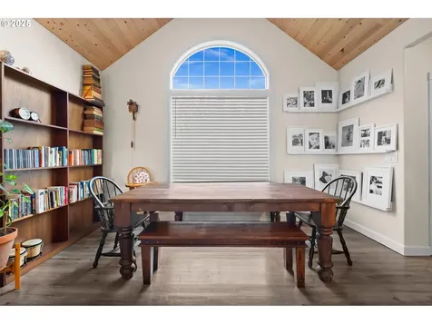1842 Rose Hedge Court Vernonia OR 97064