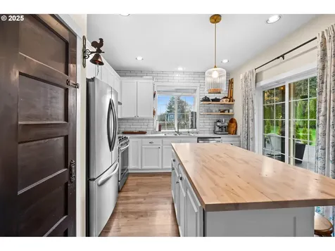 1842 Rose Hedge Court Vernonia OR 97064