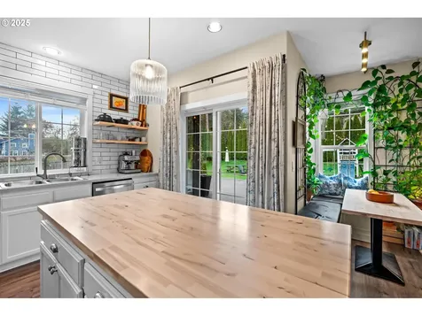 1842 Rose Hedge Court Vernonia OR 97064