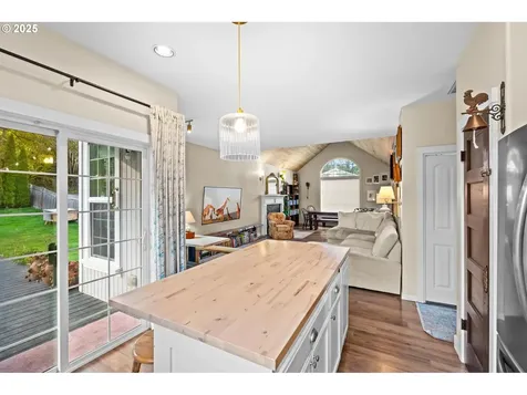 1842 Rose Hedge Court Vernonia OR 97064