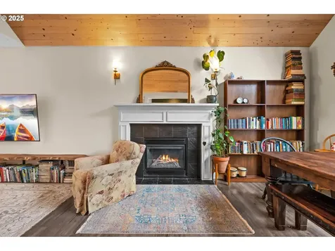 1842 Rose Hedge Court Vernonia OR 97064