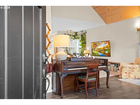 1842 Rose Hedge Court Vernonia OR 97064