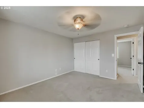 6718 SE Henry Street Portland OR 97206