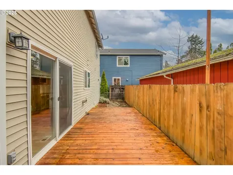6718 SE Henry Street Portland OR 97206