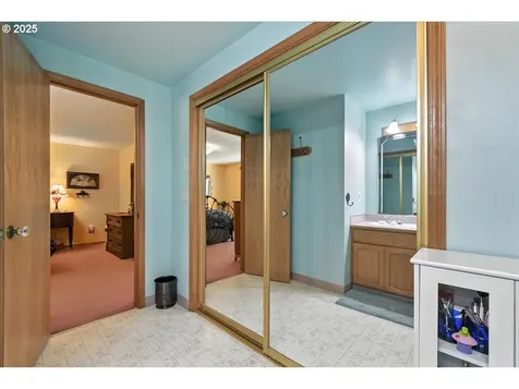 14900 NE 399th Street Amboy WA 98601