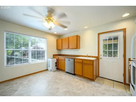 1411 NE Logan Street Mcminnville OR 97128