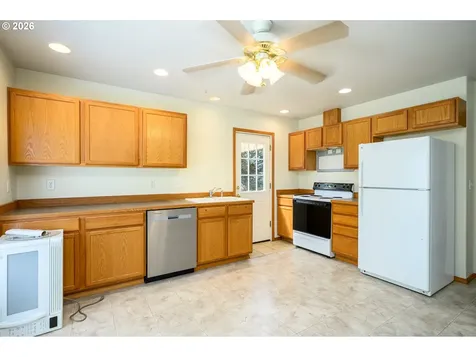 1411 NE Logan Street Mcminnville OR 97128