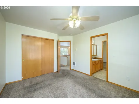 1411 NE Logan Street Mcminnville OR 97128