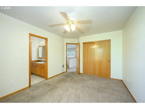 1411 NE Logan Street Mcminnville OR 97128