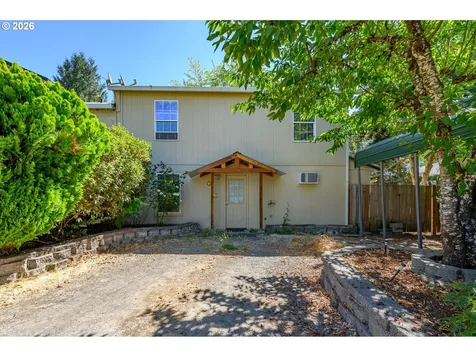 1411 NE Logan Street Mcminnville OR 97128