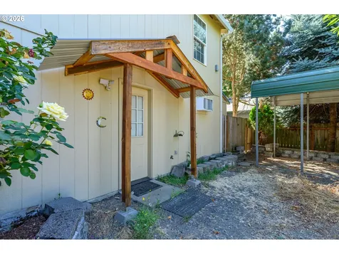 1411 NE Logan Street Mcminnville OR 97128