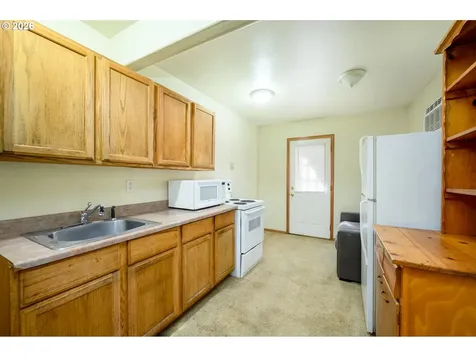 1411 NE Logan Street Mcminnville OR 97128