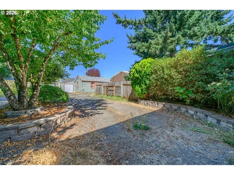 1411 NE Logan Street Mcminnville OR 97128