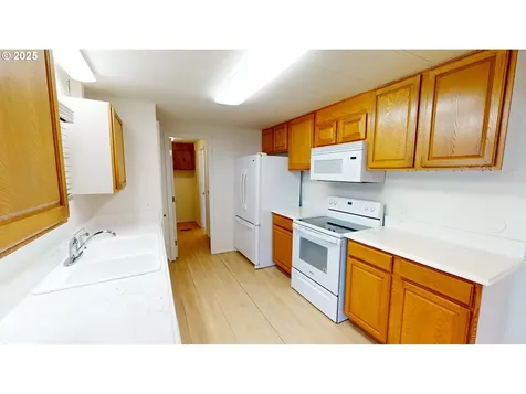 15889 Sunset Strip Brookings OR 97415