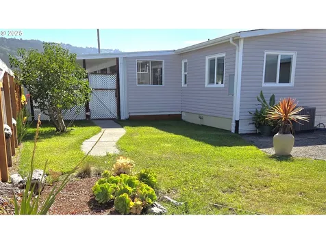 15889 Sunset Strip Brookings OR 97415