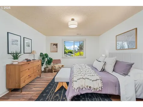 7027 SE Boise Street Portland OR 97206