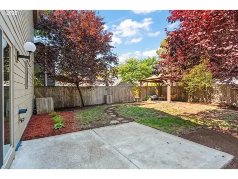 7027 SE Boise Street Portland OR 97206