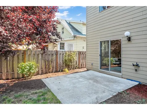 7027 SE Boise Street Portland OR 97206
