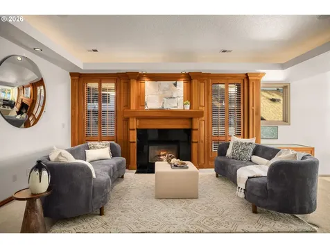 3012 Lakeview Boulevard Lake Oswego OR 97035