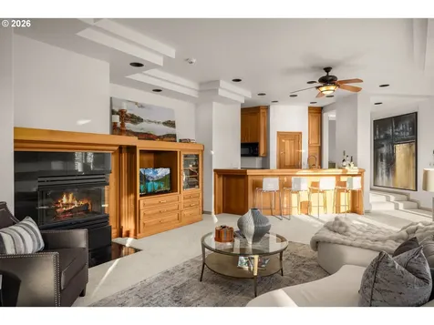 3012 Lakeview Boulevard Lake Oswego OR 97035