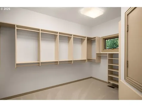 3012 Lakeview Boulevard Lake Oswego OR 97035