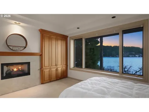 3012 Lakeview Boulevard Lake Oswego OR 97035