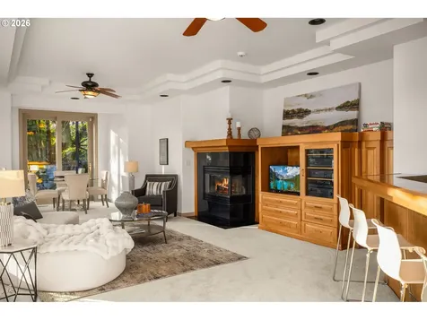 3012 Lakeview Boulevard Lake Oswego OR 97035