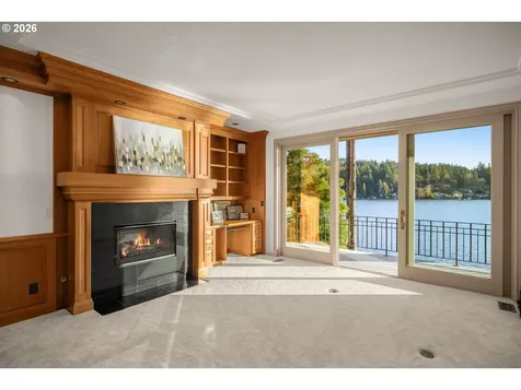 3012 Lakeview Boulevard Lake Oswego OR 97035