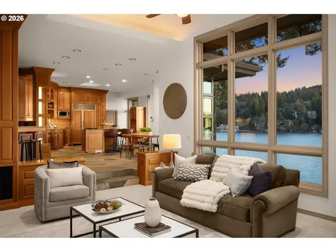 3012 Lakeview Boulevard Lake Oswego OR 97035