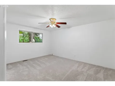 9851 SE King Way Happy Valley OR 97086