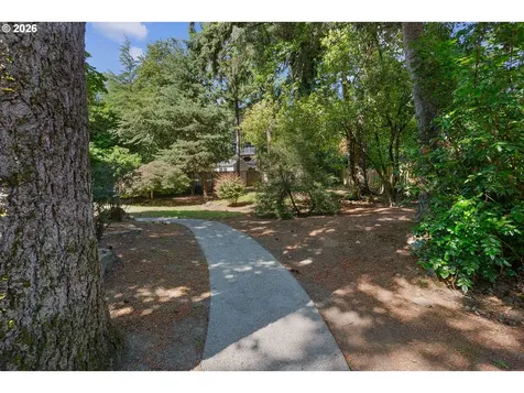 9851 SE King Way Happy Valley OR 97086