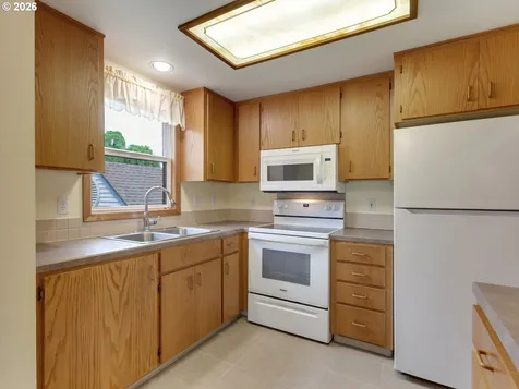 14859 NE Sacramento Street Portland OR 97230
