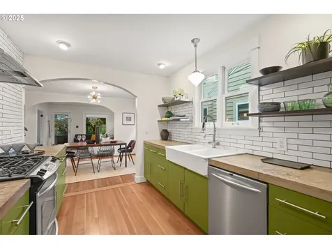 2942 NE 34th Avenue Portland OR 97212