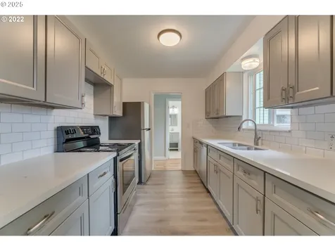 3921 SE Boise Street Portland OR 97202