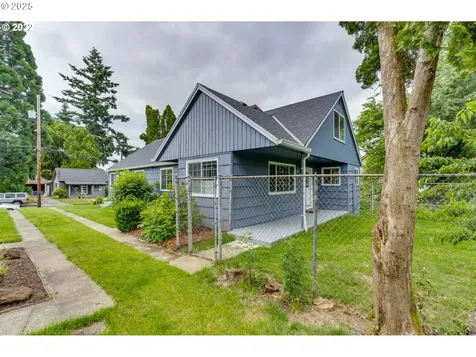 3921 SE Boise Street Portland OR 97202