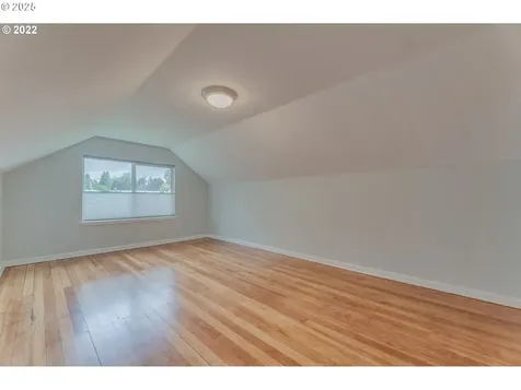 3921 SE Boise Street Portland OR 97202