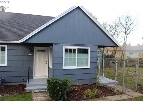 3921 SE Boise Street Portland OR 97202
