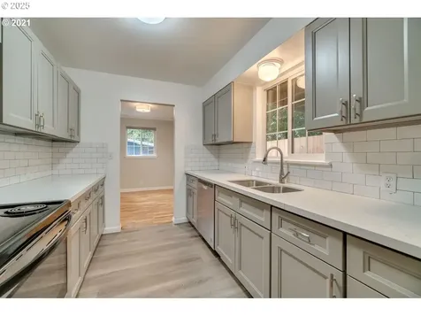 3921 SE Boise Street Portland OR 97202