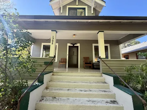 1702 Cedar Street La Grande OR 97850