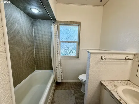 1702 Cedar Street La Grande OR 97850