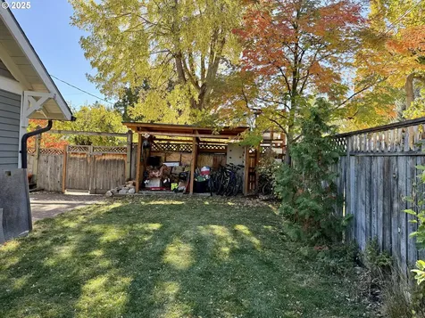 1702 Cedar Street La Grande OR 97850
