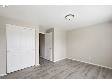 1961 Adelman Loop Eugene OR 97402