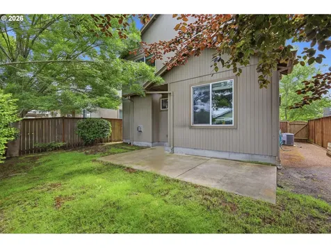 1961 Adelman Loop Eugene OR 97402