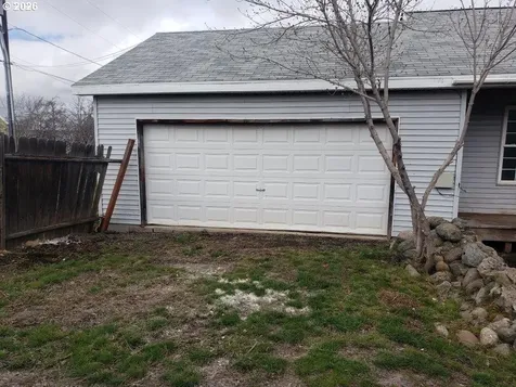 907 S College Street Joseph OR 97846