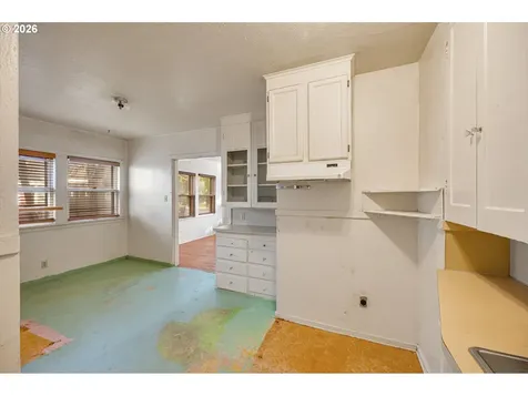 4635 4637 N Congress Avenue Portland OR 97217