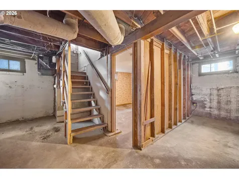 4635 4637 N Congress Avenue Portland OR 97217